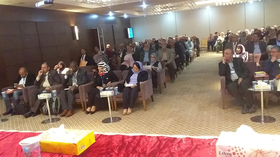 ندوة علمية حول المخاطر البيئية على الصحة بفندق باب البحر مدينة طرابلس
