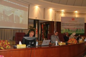عرض مرئي ومداخلة سريعة عن الوضع الراهن لإدارة النفايات الطبية الصلبة في ليبيا بمجمع الحديد والصلب بمدينة مصراته.
