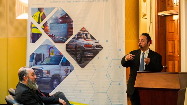 محاضرة علمية حول النفايات الطبية وأضرارها الصحية والبيئية للعاملين بمستشفى العيون بمدينة طرابلس 1 مارس 2020.