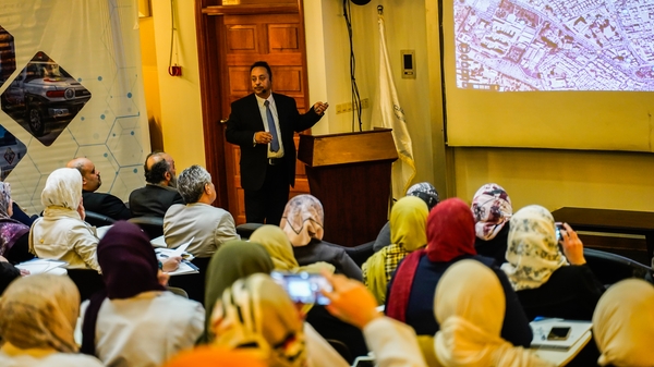 محاضرة علمية حول النفايات الطبية وأضرارها الصحية والبيئية للعاملين بمستشفى العيون بمدينة طرابلس 1 مارس 2020.
