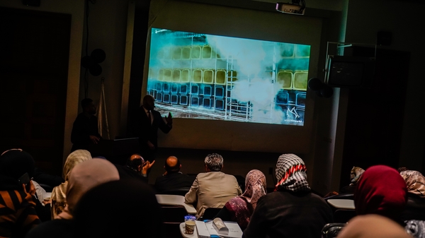 محاضرة علمية حول النفايات الطبية وأضرارها الصحية والبيئية للعاملين بمستشفى العيون بمدينة طرابلس 1 مارس 2020.