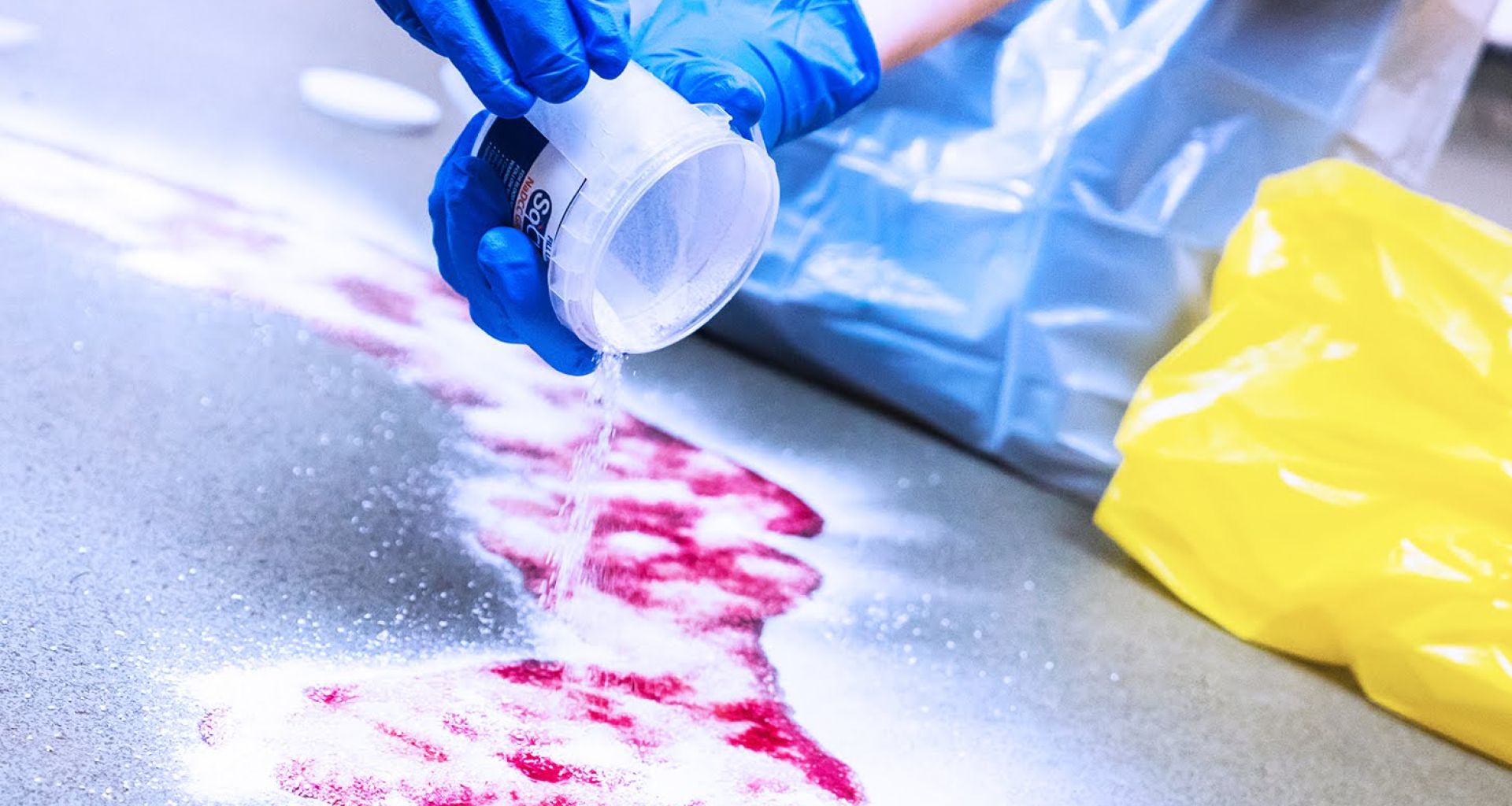 التعامل مع الإنسكابات 1 التعامل مع الإنسكابات