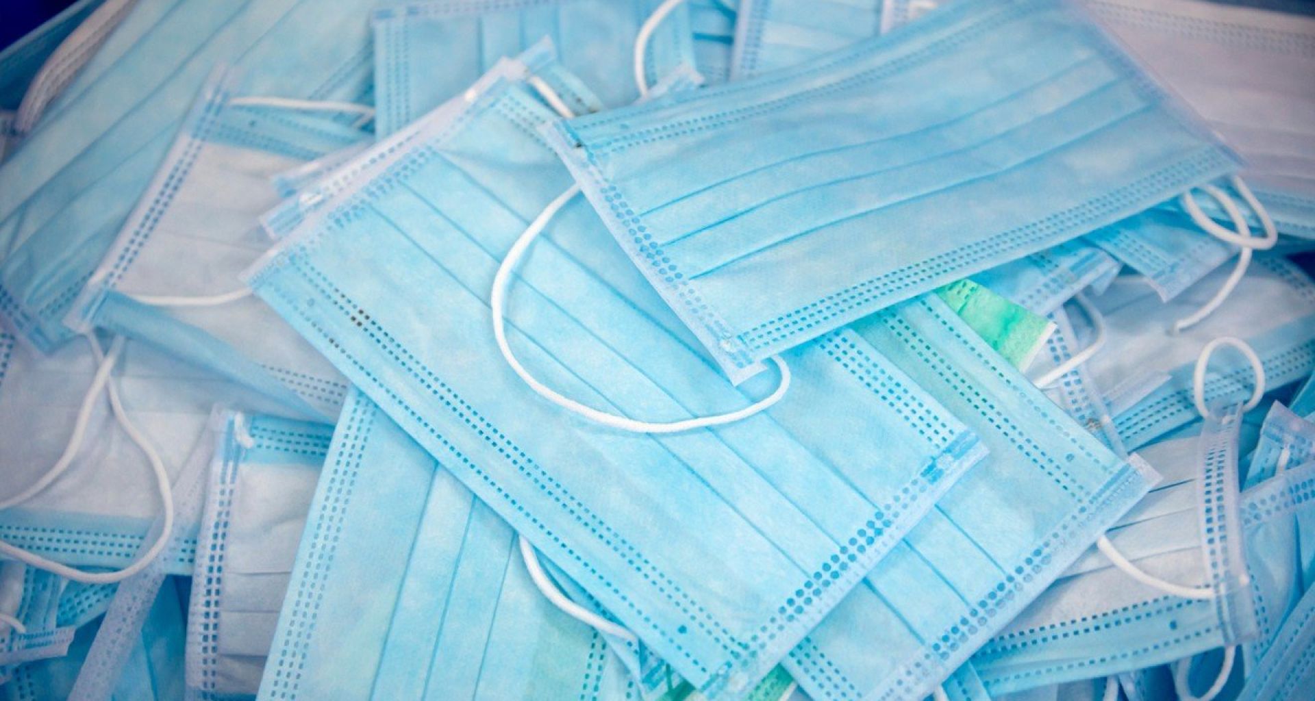 التخلص من الكمامات والأقنعة التنفسية ذات الاستعمال الواحد: التحدي الكبير الذي واجهته الصين خلال وباء الكورونا الجديد (كوفيد-19). 1 التخلص من الكمامات والأقنعة التنفسية ذات الاستعمال الواحد: التحدي الكبير الذي واجهته الصين خلال وباء الكورونا الجديد (كوفيد-19).