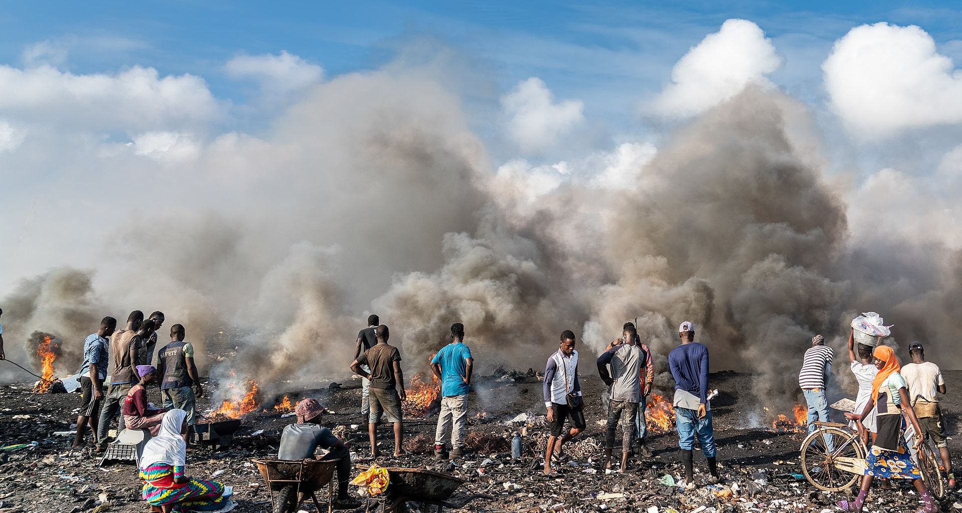أغبوغبلوشي، غانا: أكبر مكب للنفايات الإلكترونية في العالم 1 أغبوغبلوشي، غانا: أكبر مكب للنفايات الإلكترونية في العالم