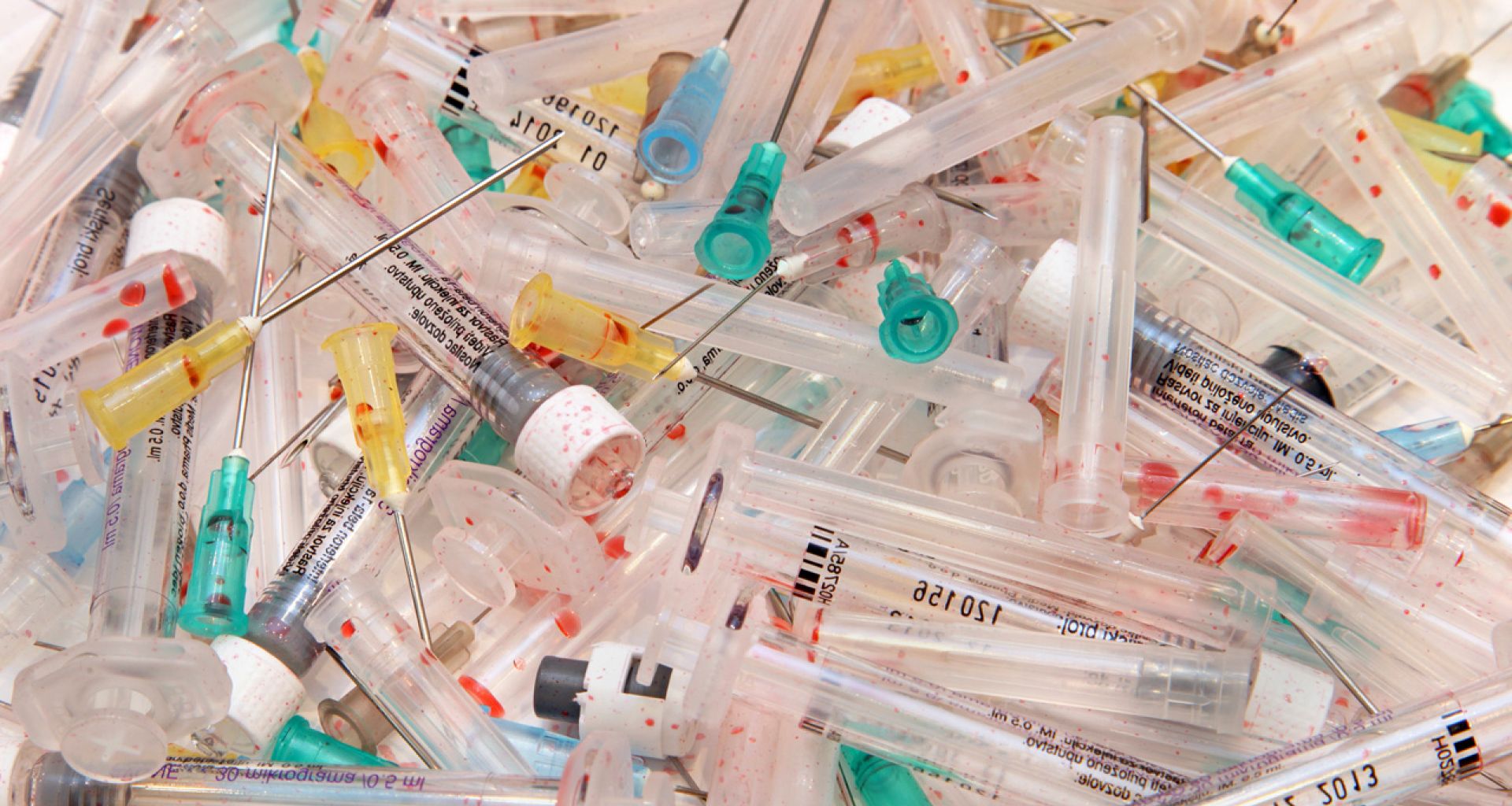 حفرة مغلقة للتخلص من النفايات الطبية الحادة في المراكز قليلة الميزانية 1 حفرة مغلقة للتخلص من النفايات الطبية الحادة في المراكز قليلة الميزانية