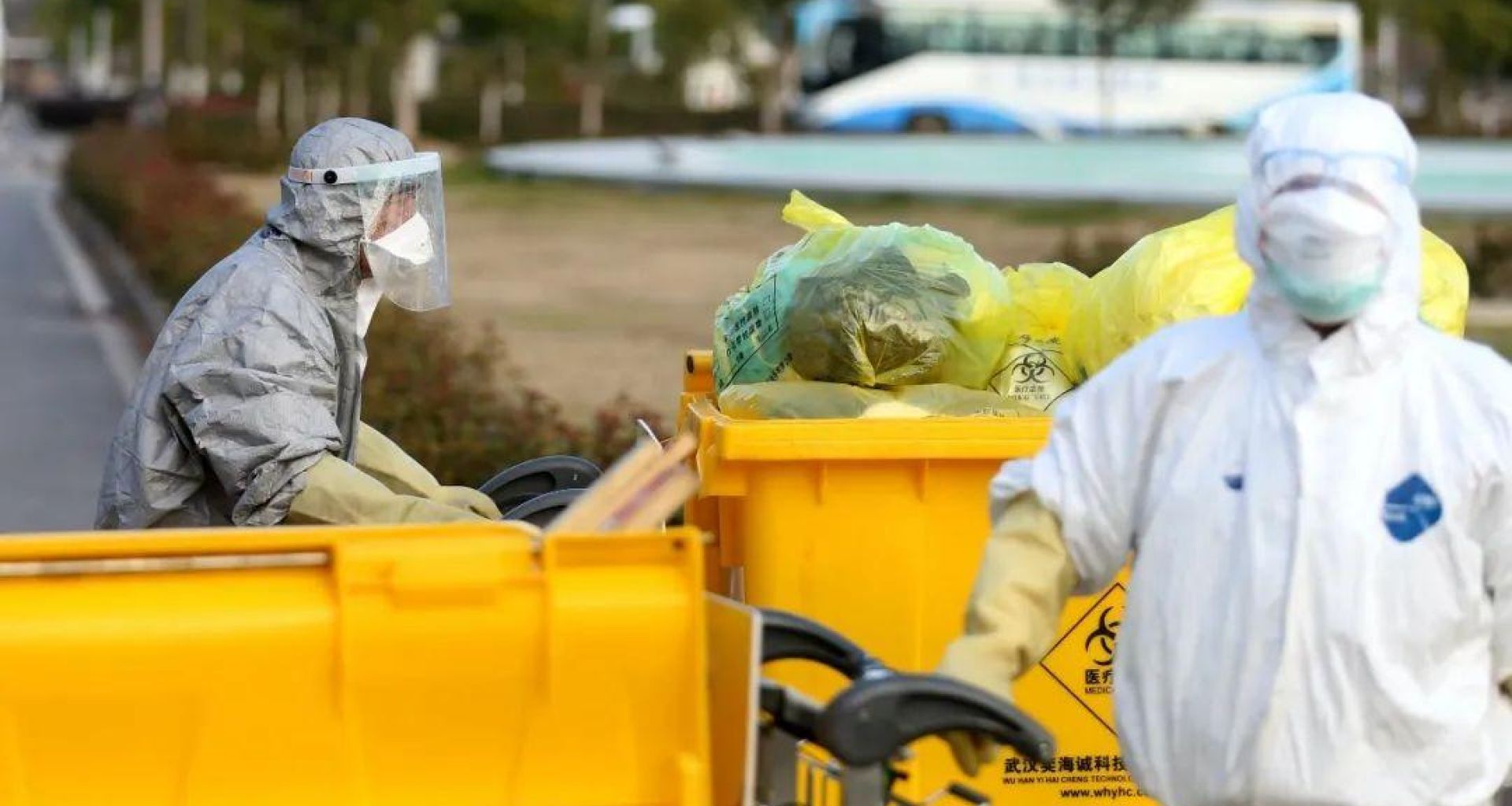 إرشادات موقتة لمعالجة المناولة الآمنة للنفايات الطبية أثناء تفشي فيروس كورونا. 1 إرشادات موقتة لمعالجة المناولة الآمنة للنفايات الطبية أثناء تفشي فيروس كورونا.