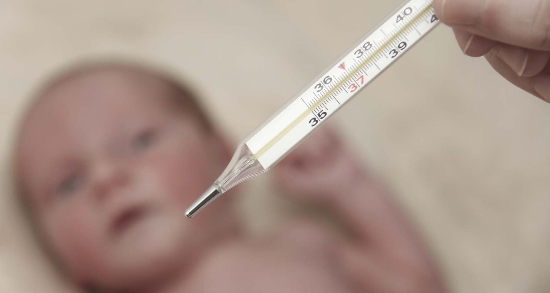 التلوث بالزئبق من مقياس الحرارة الترمومتر 1 التلوث بالزئبق من مقياس الحرارة الترمومتر