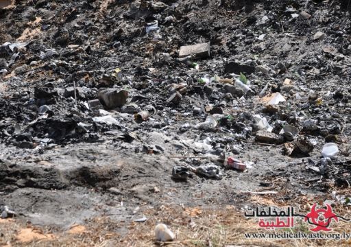 الآثار الصحية والبيئية لحرق النفايات الطبية