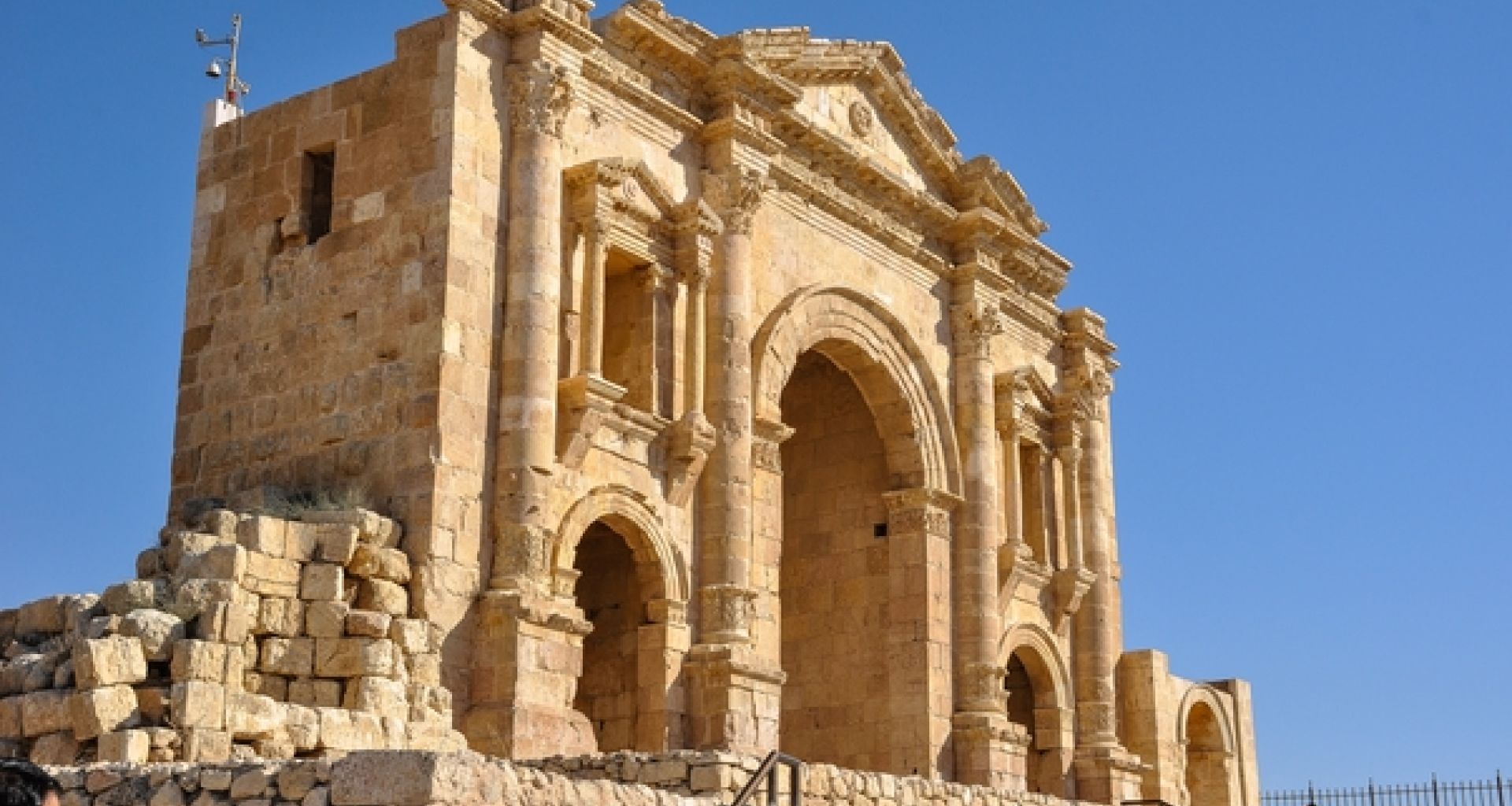 المؤتمر الإقليمي للنفايات الطبية. عمان – الأردن  2006