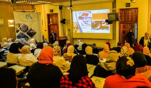 إرشادات موقتة لمعالجة المناولة الآمنة للنفايات الطبية أثناء تفشي فيروس كورونا.