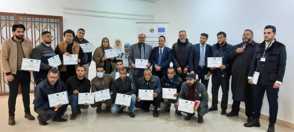 اليوم الختامي لورشة تدريب مكثفة حول إدارة النفايات الطبية للعاملين في الصحة بمدينة نالوت ، جبل نفوسة، غرب ليبيا. 10 ورش العمل التدريبية حول إدارة النفايات الطبية في مدن شرق ليبيا