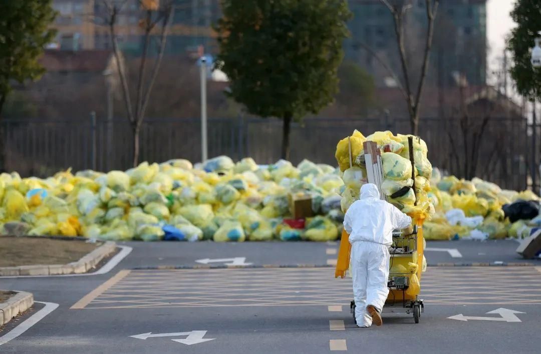 كيف تعاملت الصين مع الكميات الضخمة من النفايات الطبية في وباء فيروس كورونا الجديد؟