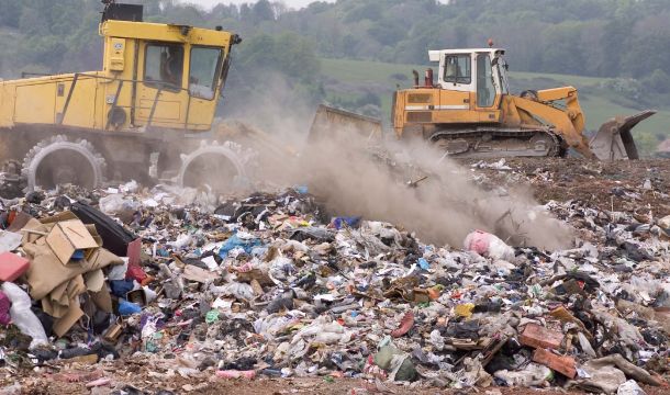 التعرض المهني للفيروسات في محطات تجميع ومعالجة النفايات الصلبة