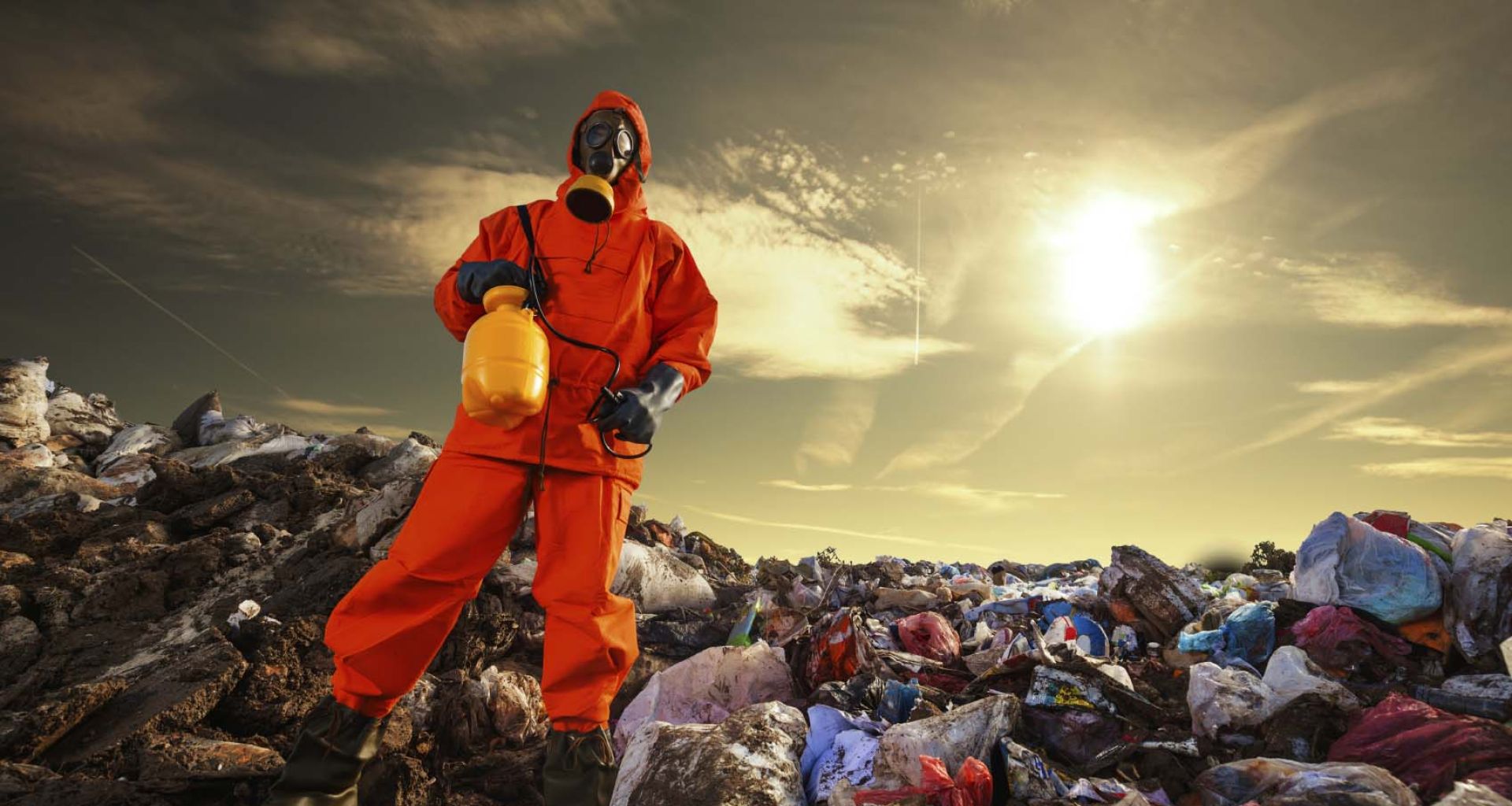 التلوث بالمواد الخطرة والنفايات في القانون المصري