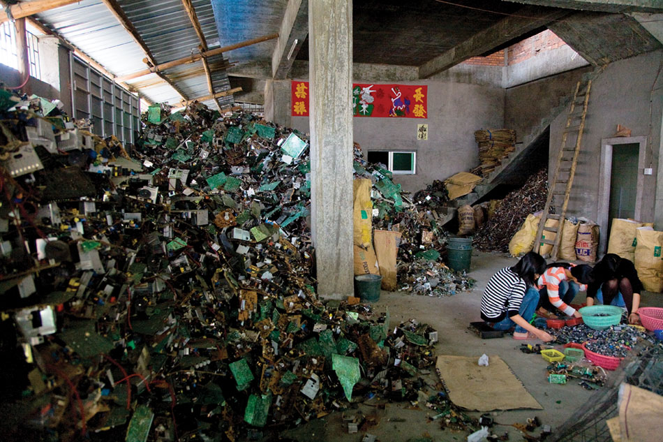 النفايات الإلكترونية في غوييو- الصين